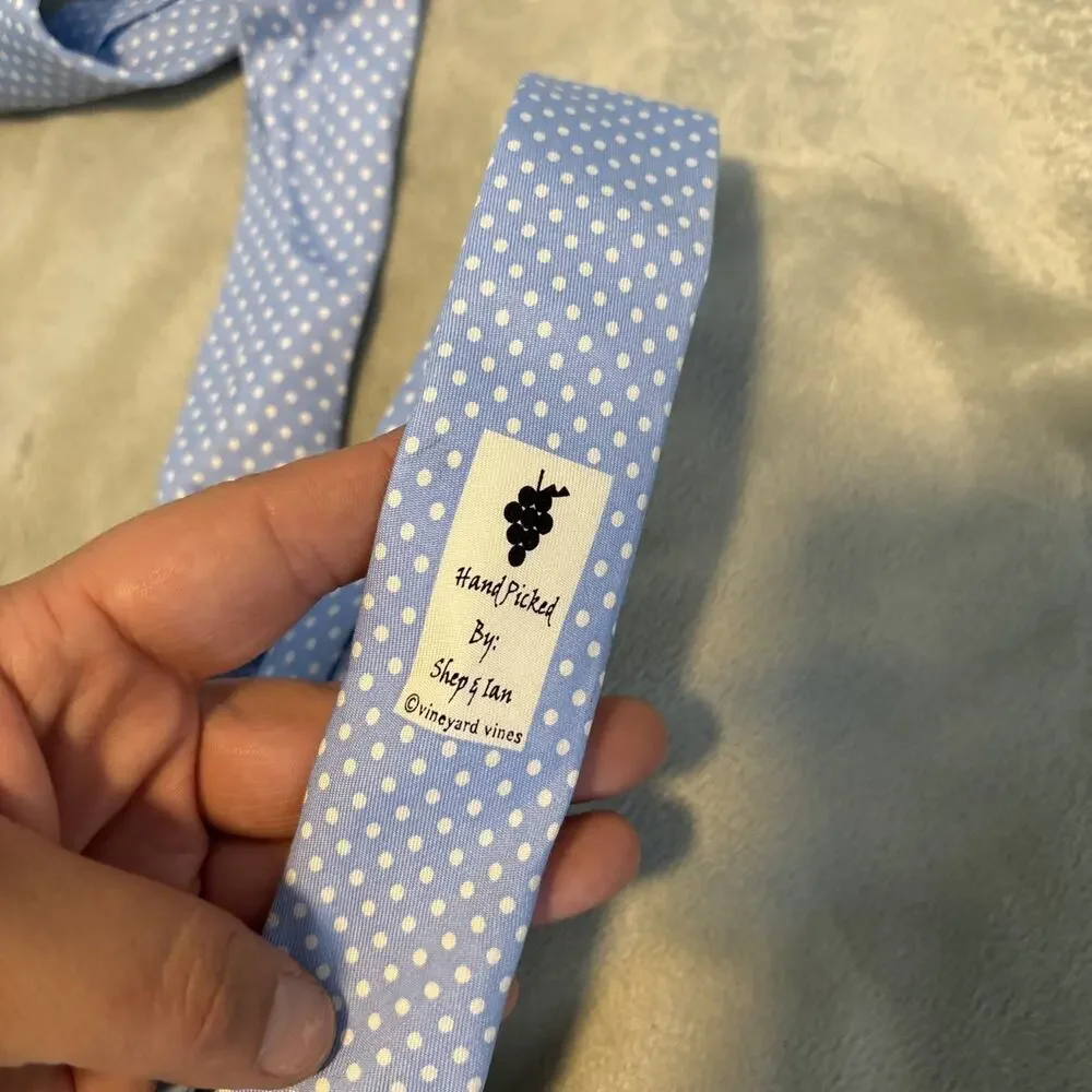 Vineyard Vines good see